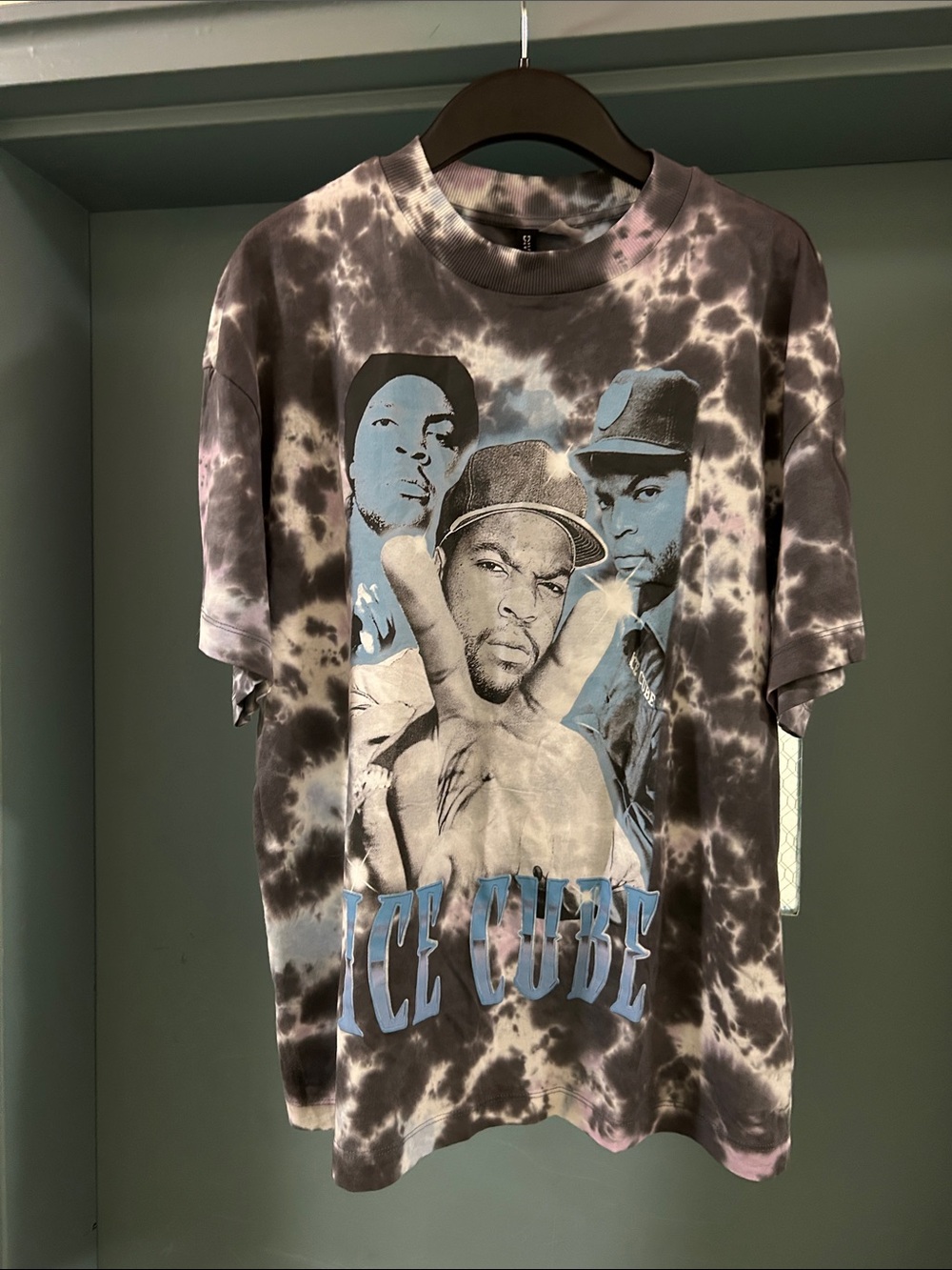ICE CUBE Tie-Dye Graphic Short-Sleeve Tee Black & Gray & Blue Size Small NEW TAG